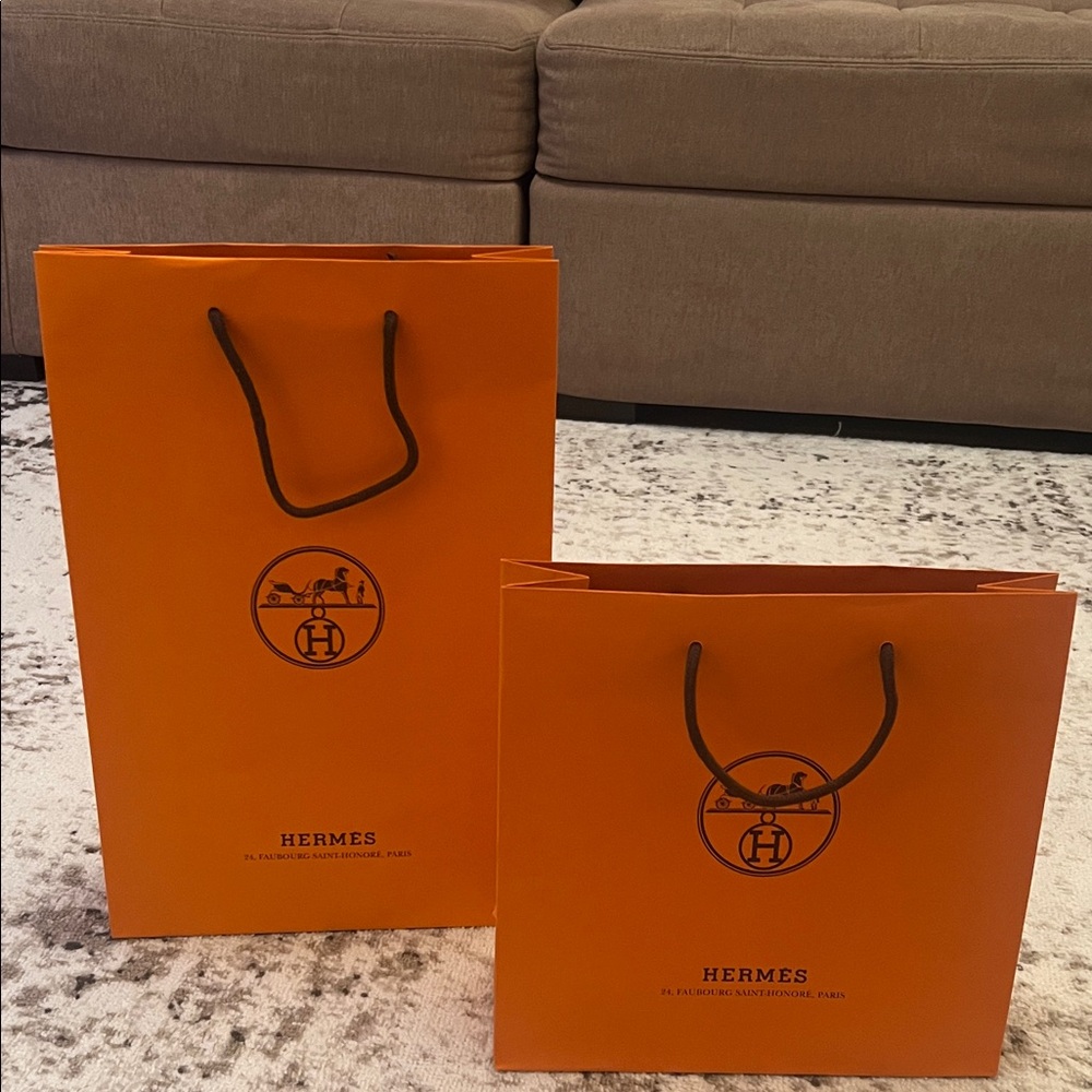 Hermès Signature Orange Gift Bags